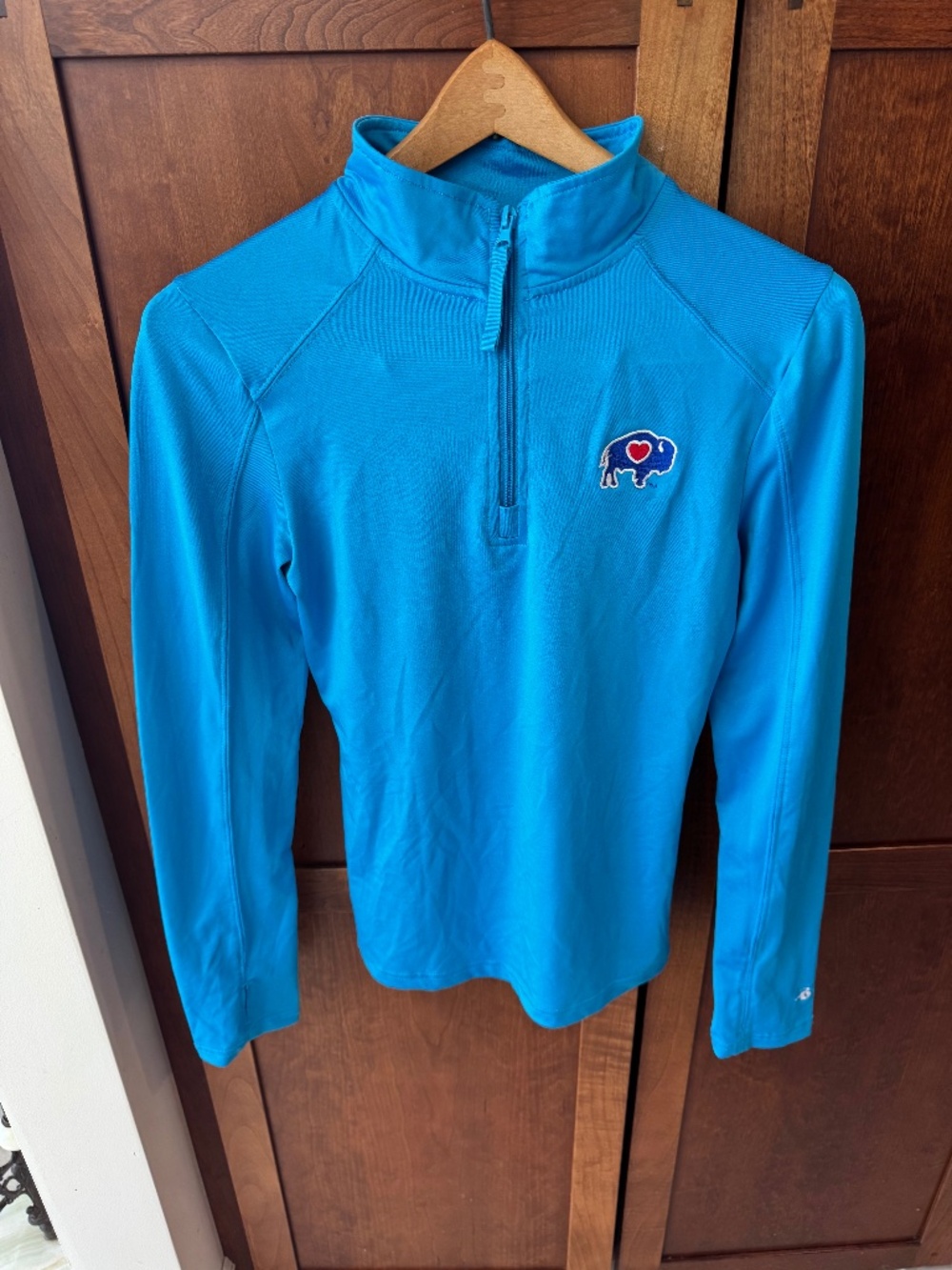 Blue Badger Sport Women's 1/4 Zip Long Sleeve Pullover Love Buffalo NY Small